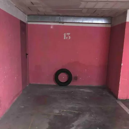 Ace Z12 Centrico 3 Pax - Parking Gratis *