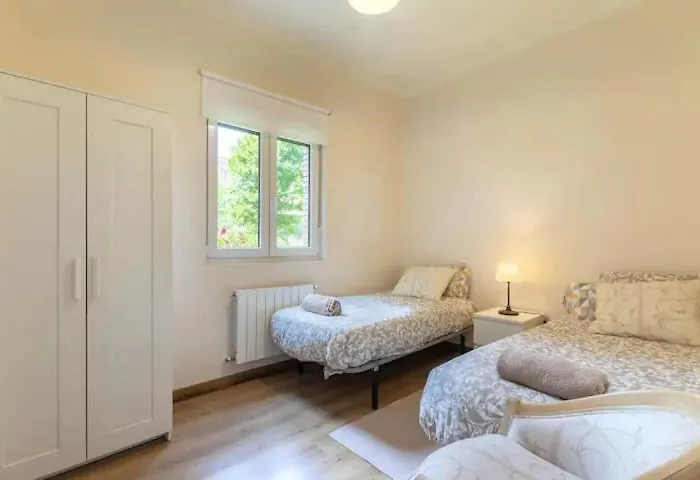 Ace Z12 Centrico 3 Pax - Parking Gratis Bilbao